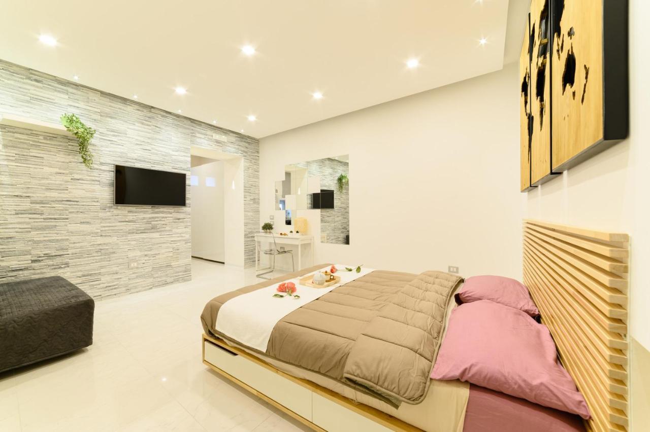 Luxury Apartment Salerno Center ภายนอก รูปภาพ