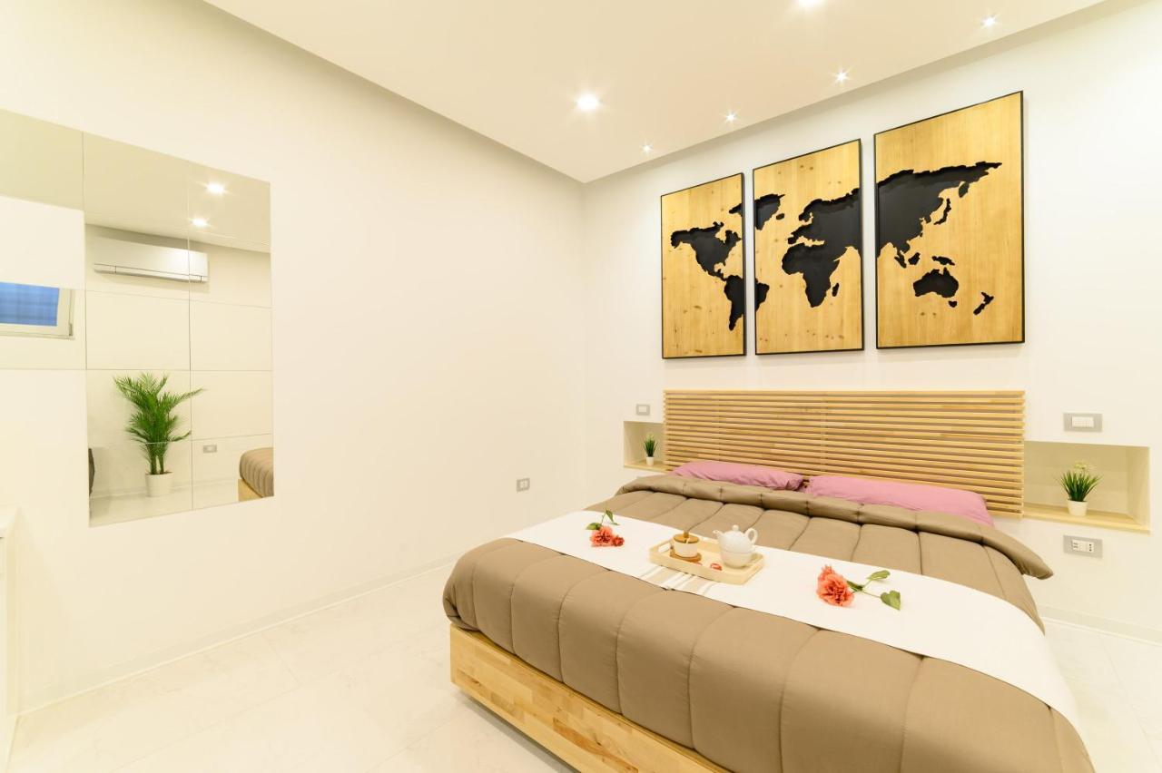 Luxury Apartment Salerno Center ภายนอก รูปภาพ