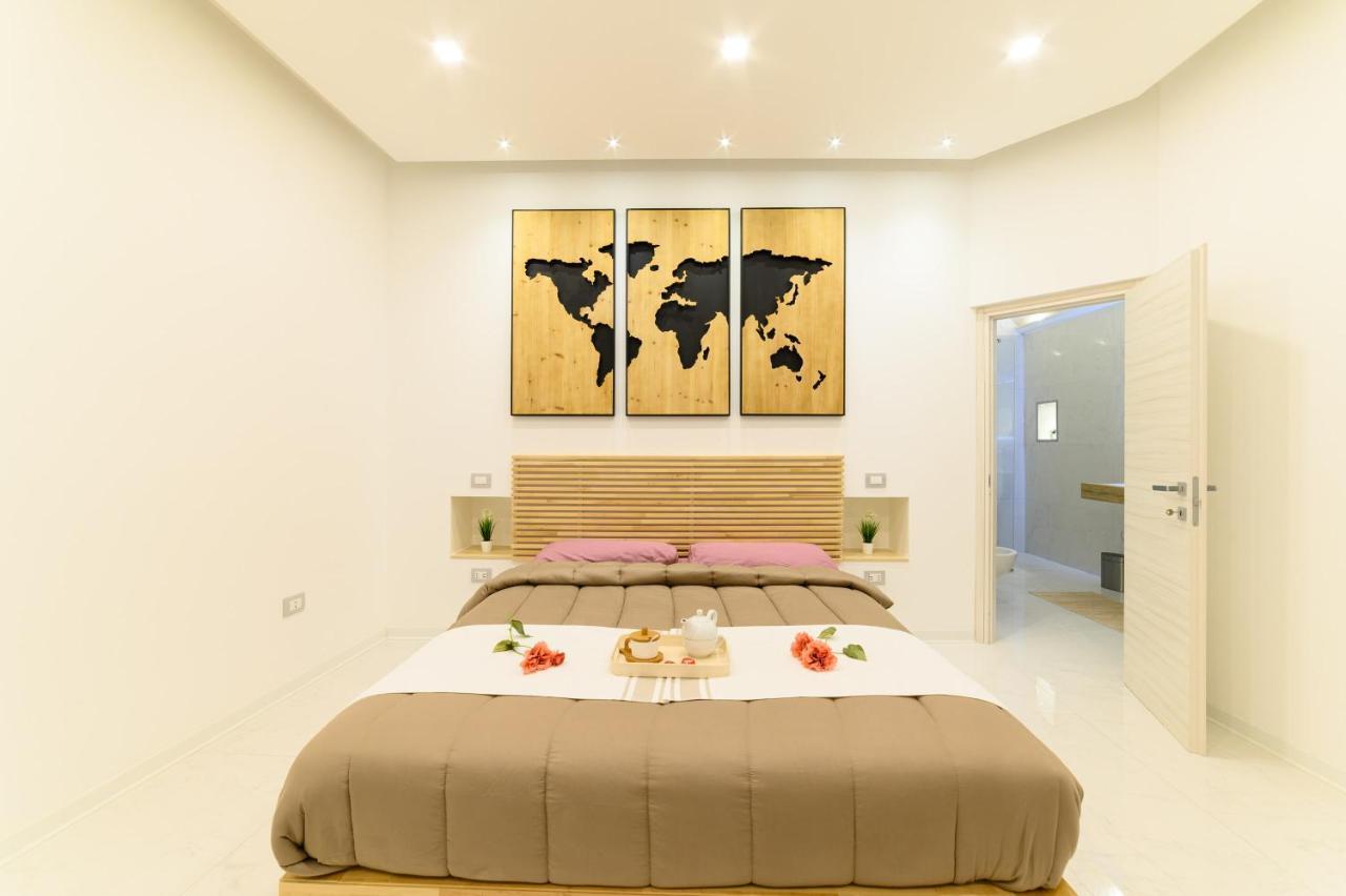 Luxury Apartment Salerno Center ภายนอก รูปภาพ