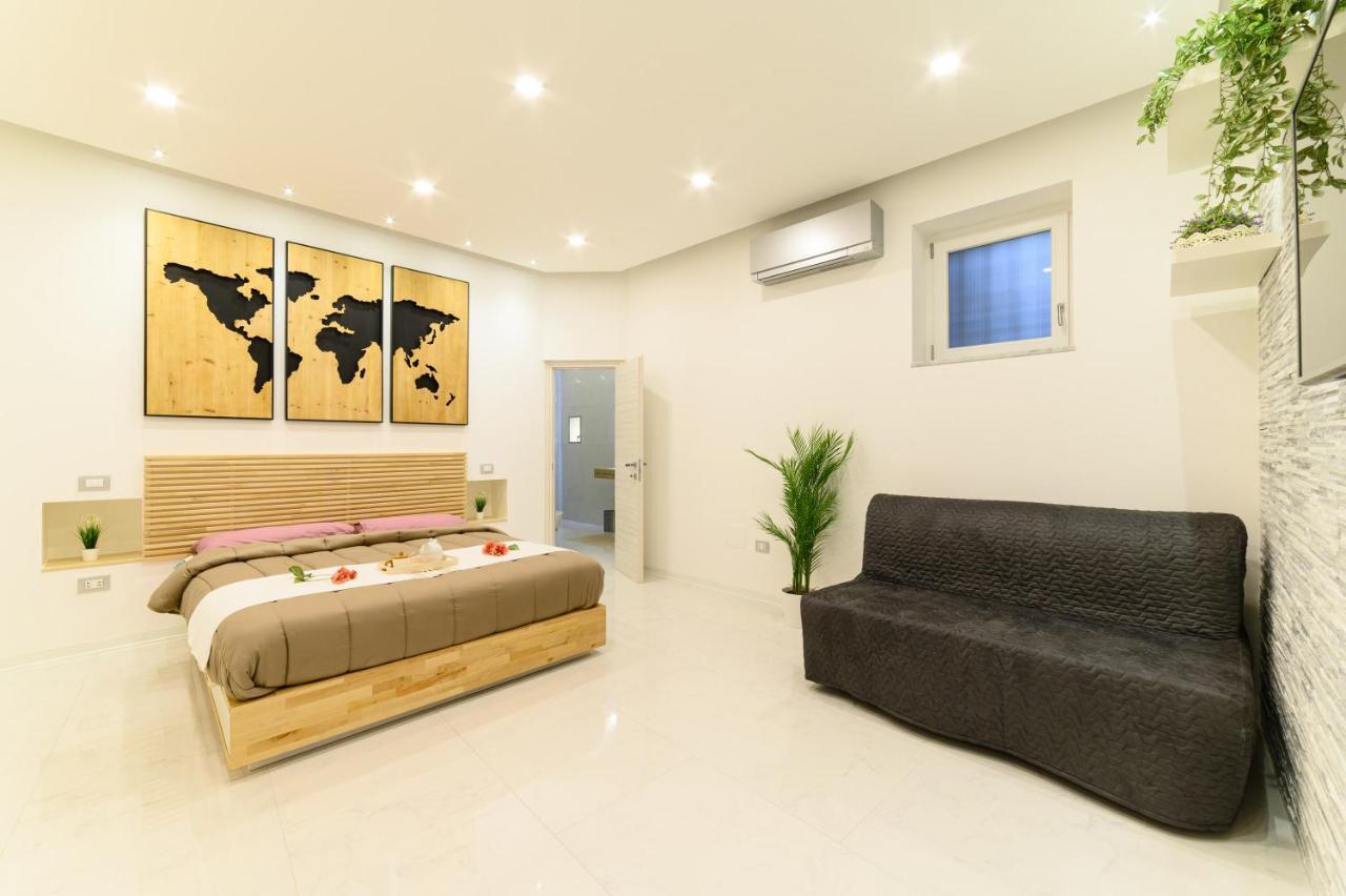 Luxury Apartment Salerno Center ภายนอก รูปภาพ