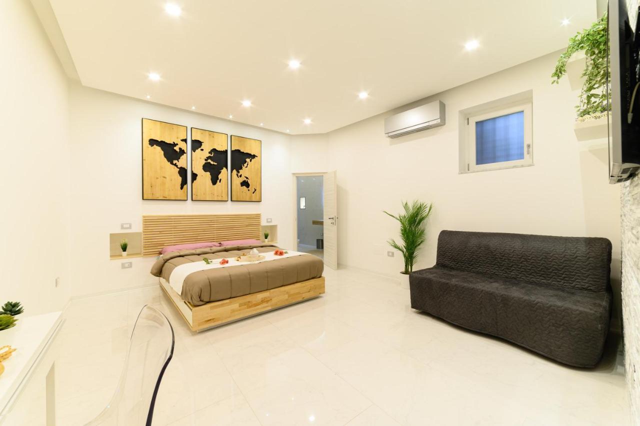 Luxury Apartment Salerno Center ภายนอก รูปภาพ