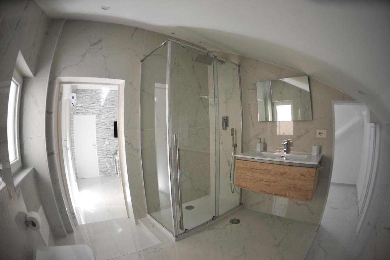 Luxury Apartment Salerno Center ภายนอก รูปภาพ