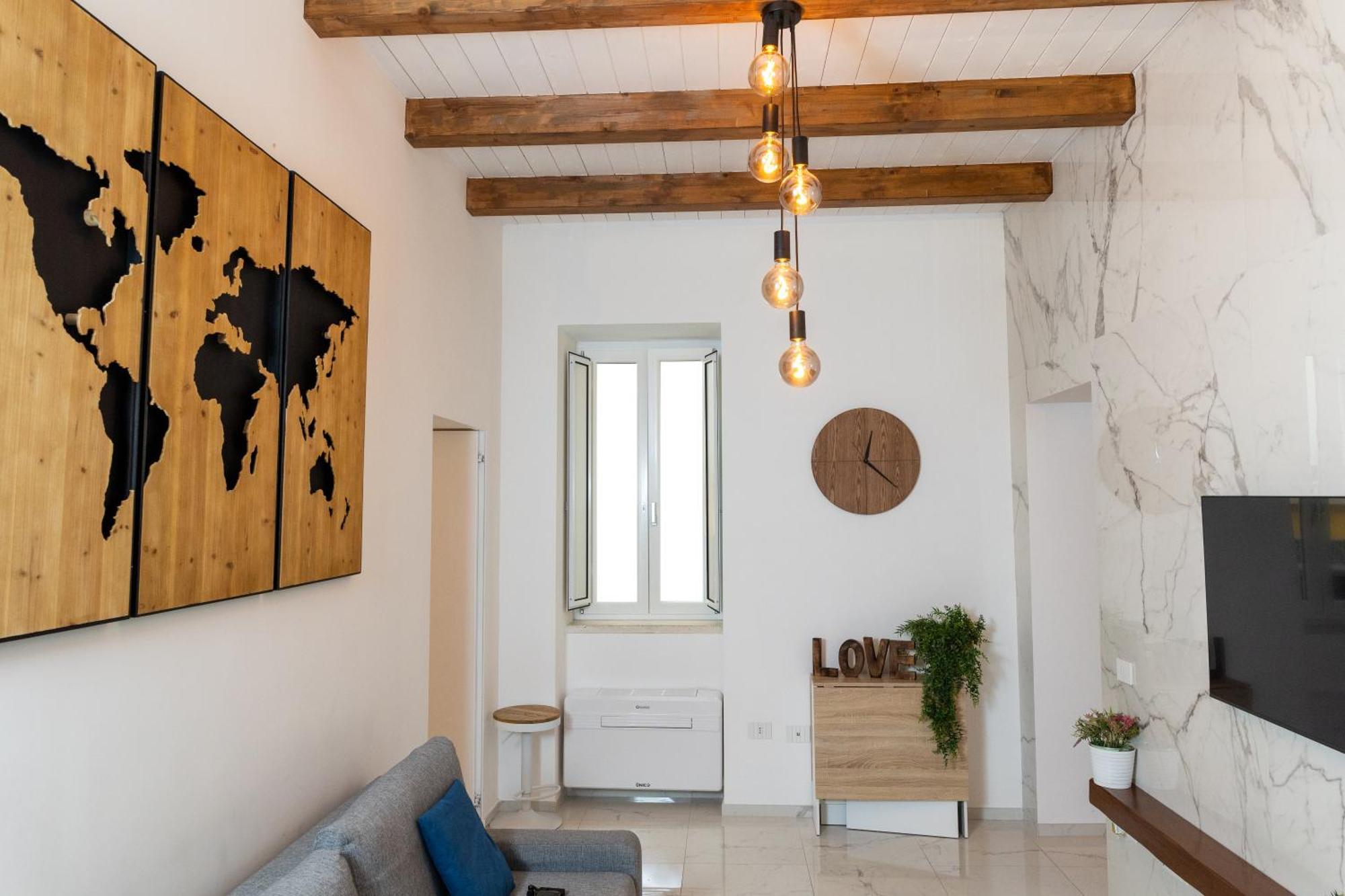 Luxury Apartment Salerno Center ภายนอก รูปภาพ
