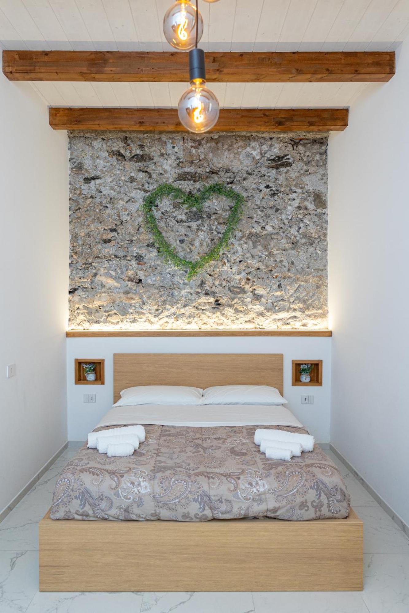 Luxury Apartment Salerno Center ภายนอก รูปภาพ