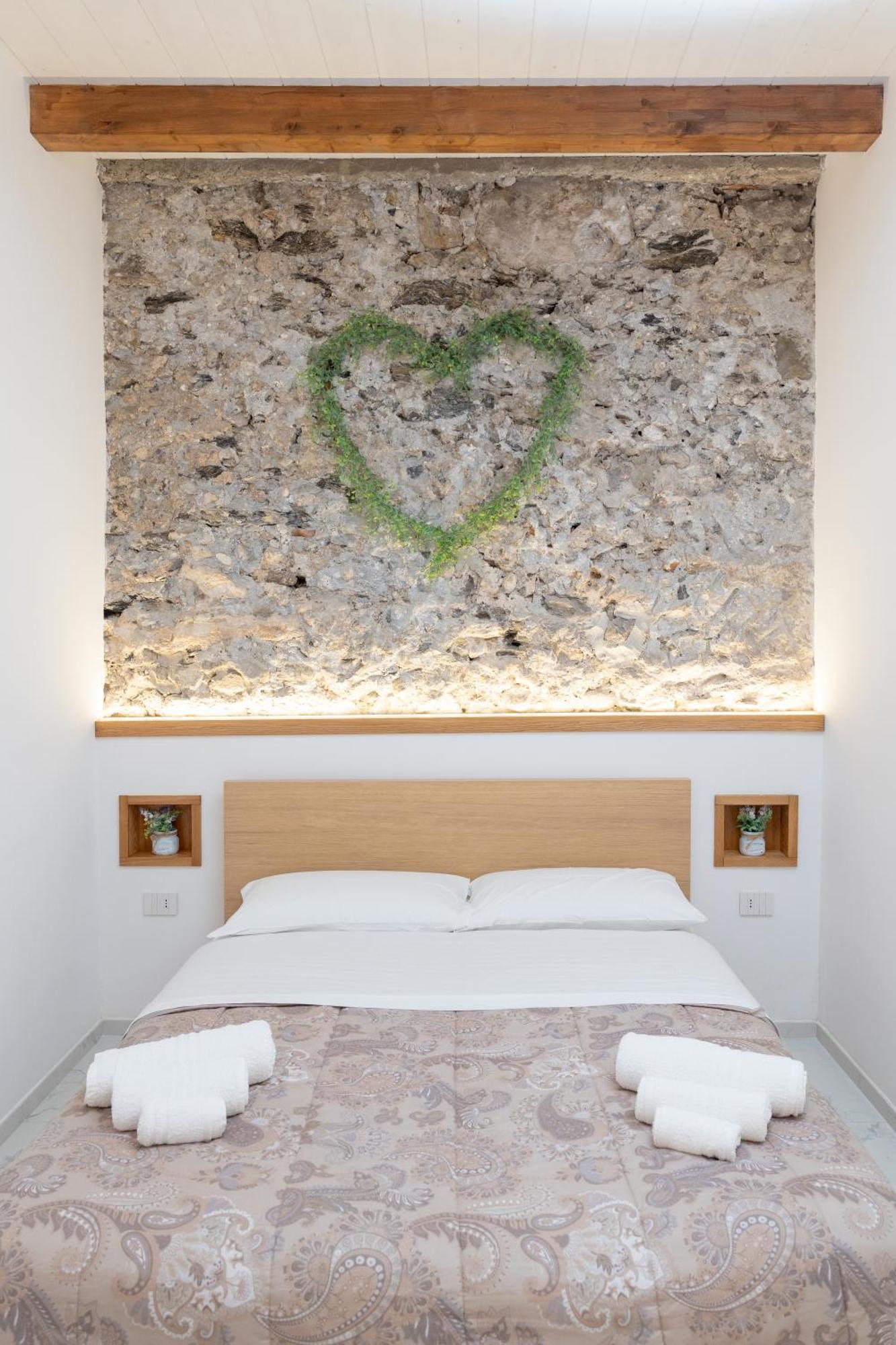 Luxury Apartment Salerno Center ภายนอก รูปภาพ