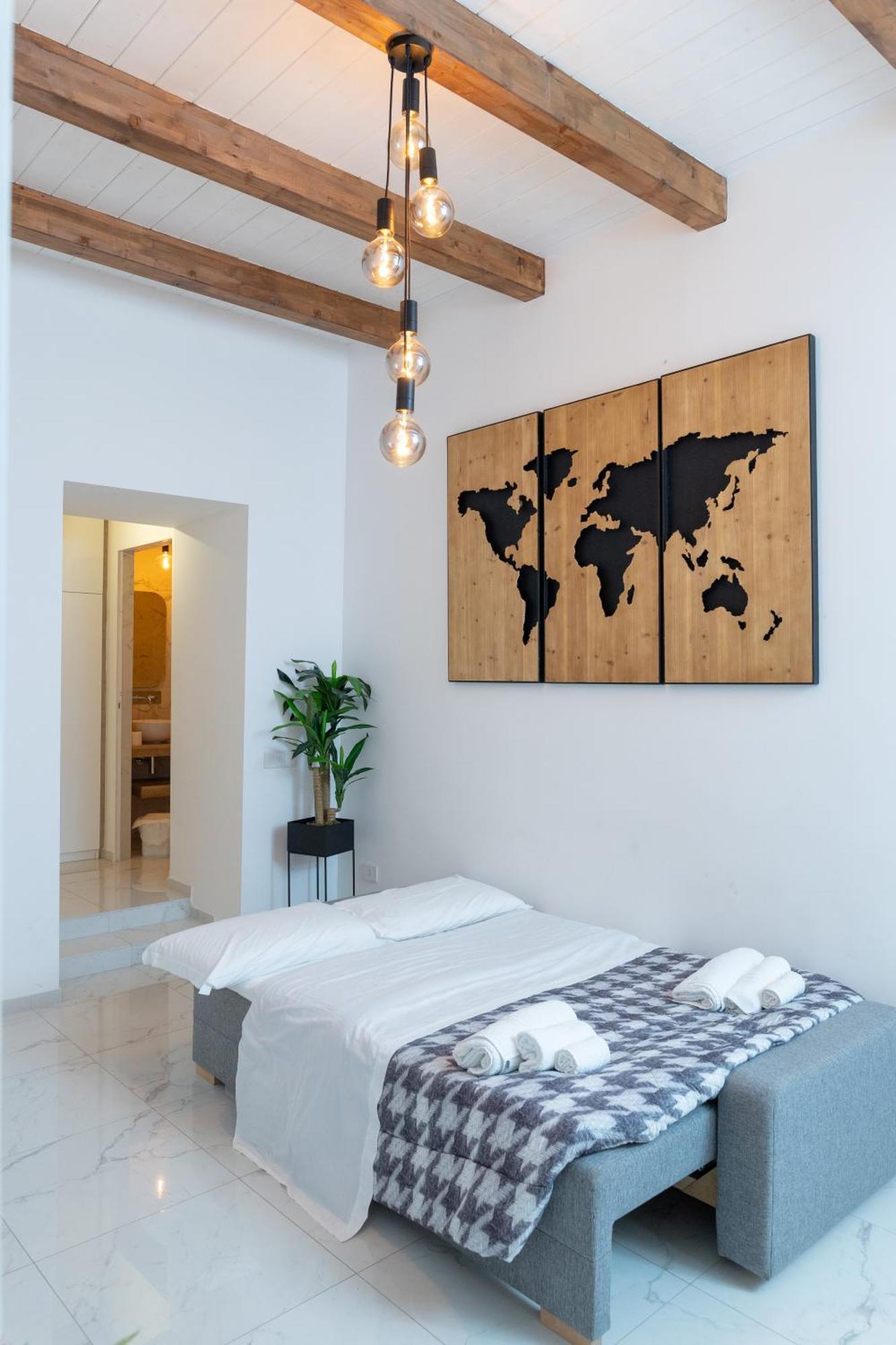 Luxury Apartment Salerno Center ภายนอก รูปภาพ