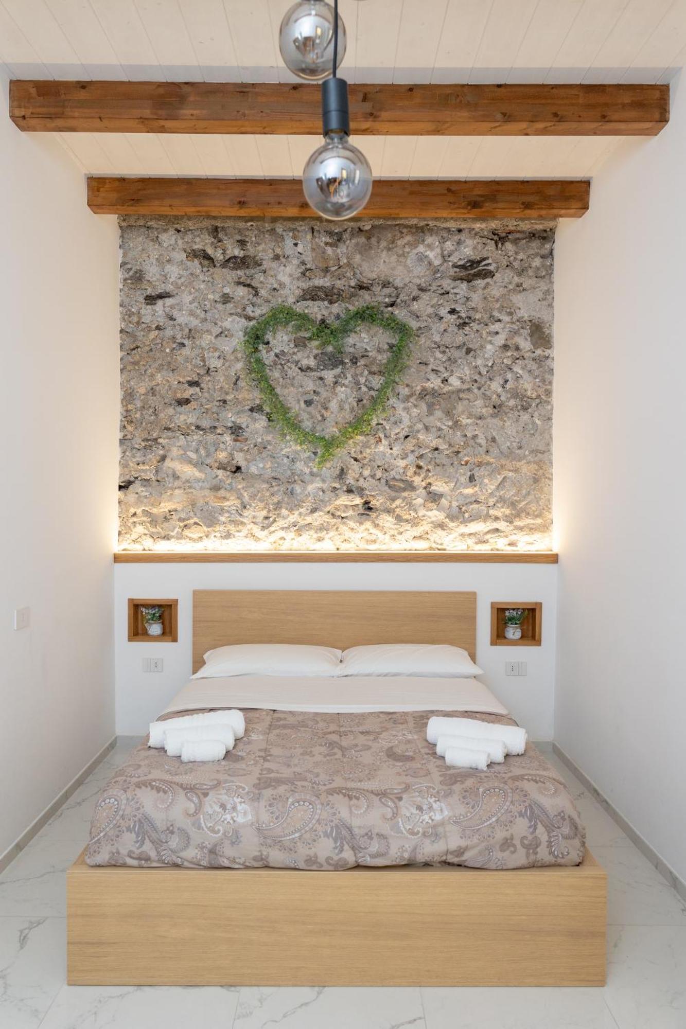 Luxury Apartment Salerno Center ภายนอก รูปภาพ