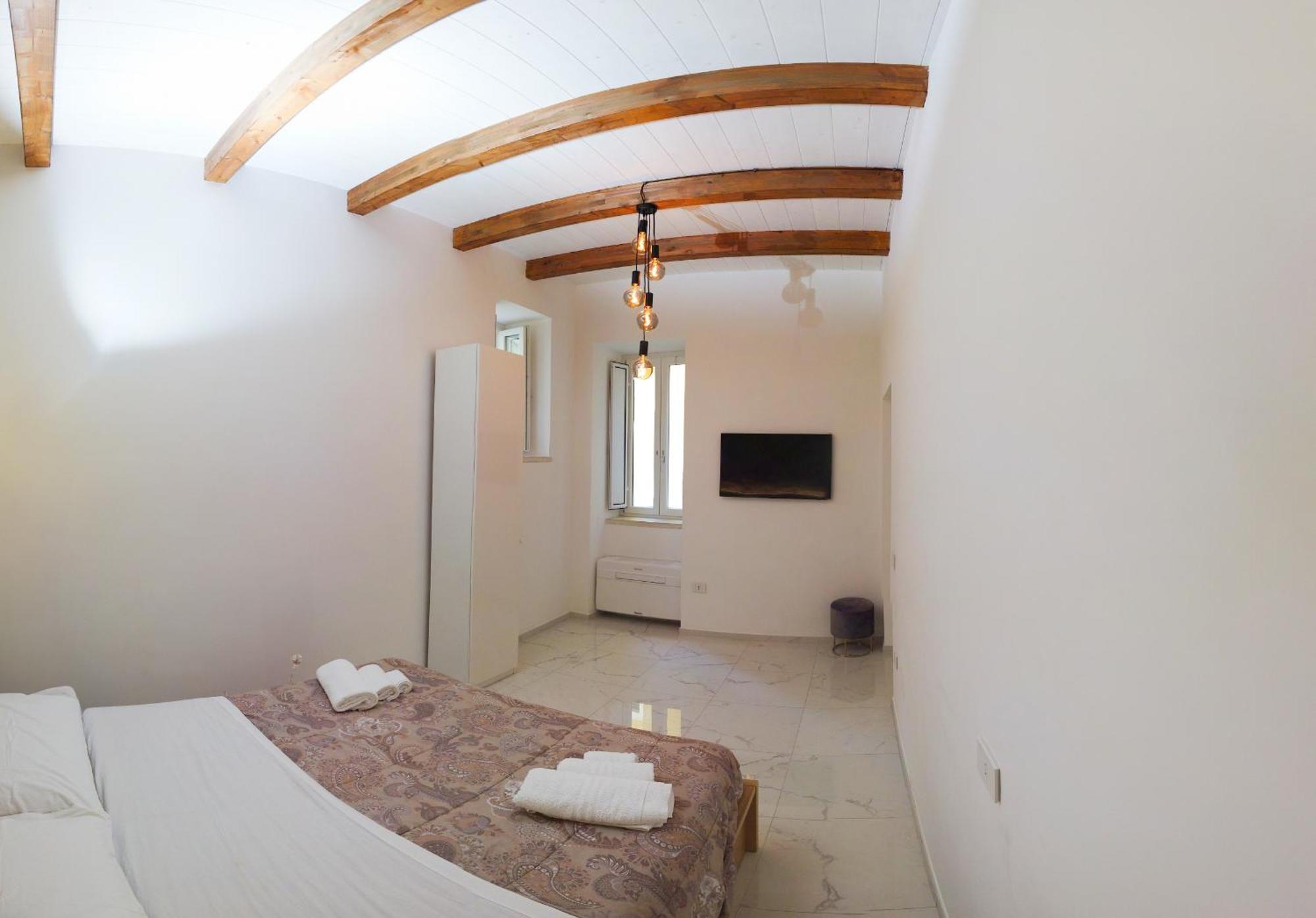 Luxury Apartment Salerno Center ภายนอก รูปภาพ