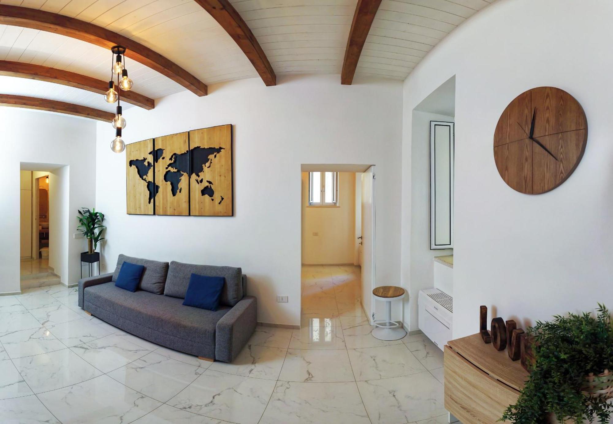 Luxury Apartment Salerno Center ภายนอก รูปภาพ